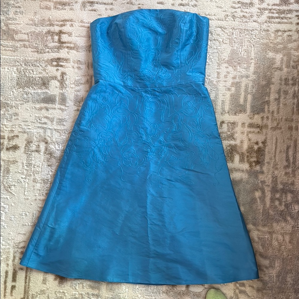 Elegant Blue Strapless Dress